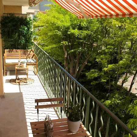 Nouveau - Centre De - 3 - Parking Privee Saint-Tropez